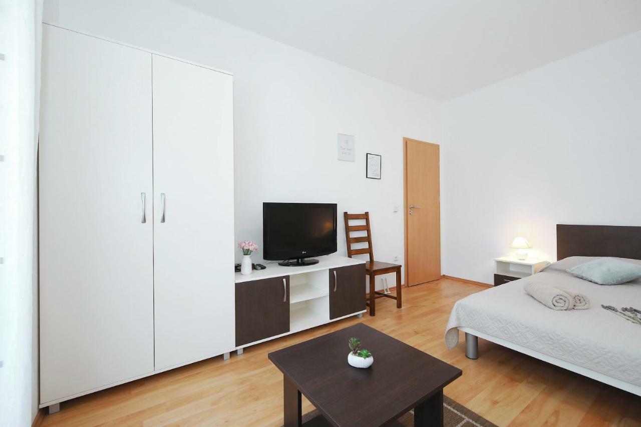 Apartments Olive Zaton  Eksteriør bilde