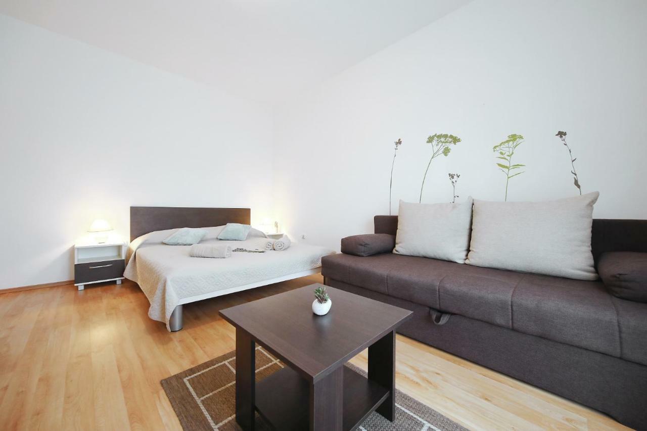 Apartments Olive Zaton  Eksteriør bilde